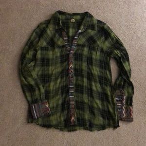 Dark Green Flannel with Embodied hem